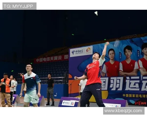成都羽毛球队快攻战术解析与实战应用探讨 成都羽毛球队快攻战术解析与实战应用探讨