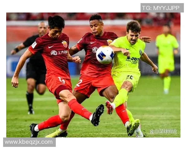 武汉足球队的包夹战术解析与实战应用探讨